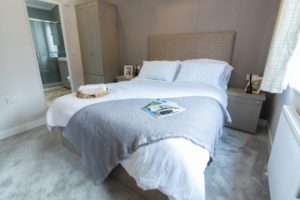 Park Home or Traditional Bungalow: Which Is Right for You?